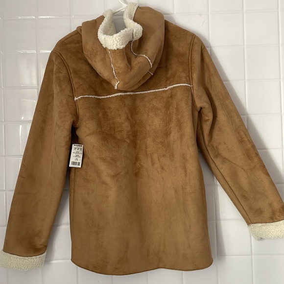 Koolaburra by UGG, color khaki hoodie jacket, size 14-16. Made with faux fur - Picture 11 of 17